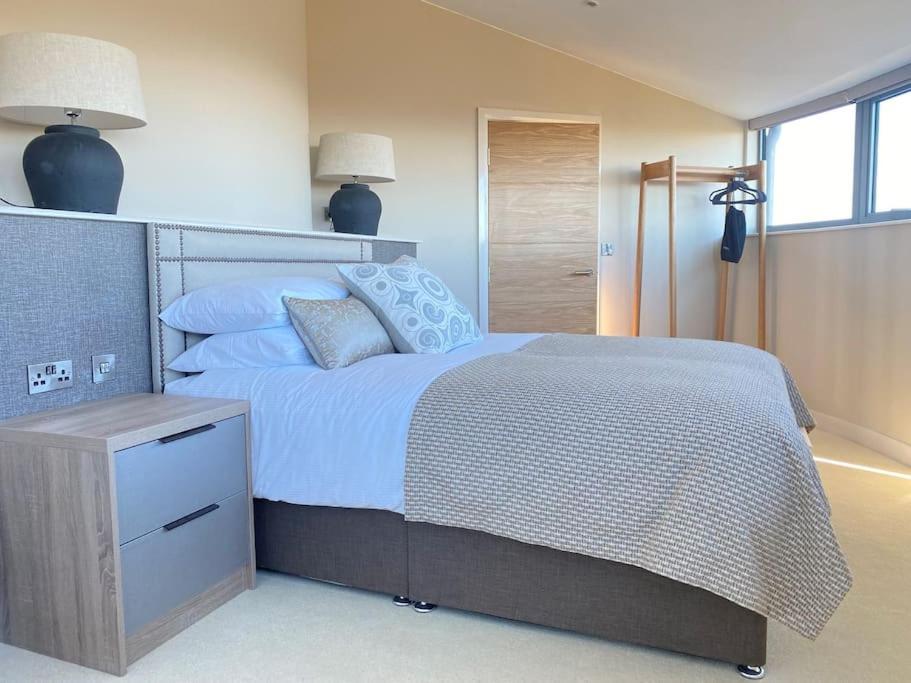 Luxury Converted Water Tower In Flockton Villa Emley Ngoại thất bức ảnh
