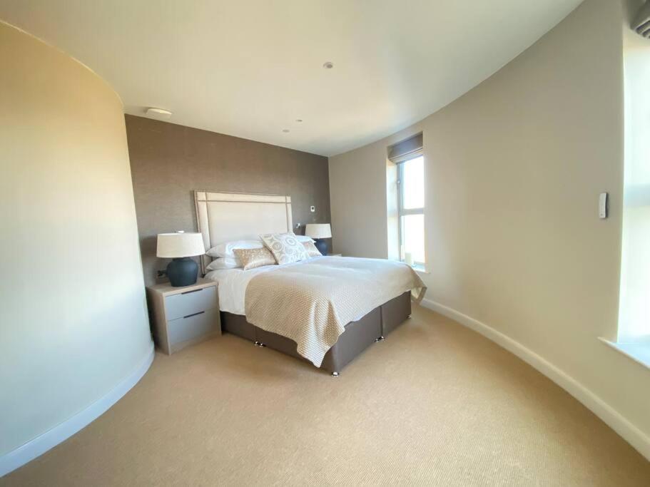 Luxury Converted Water Tower In Flockton Villa Emley Ngoại thất bức ảnh